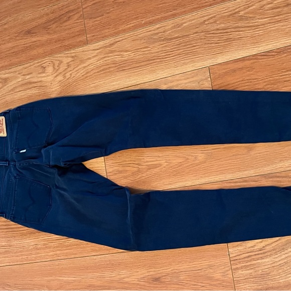 710 Super Skinny size 28 Levi’s - Picture 2 of 3